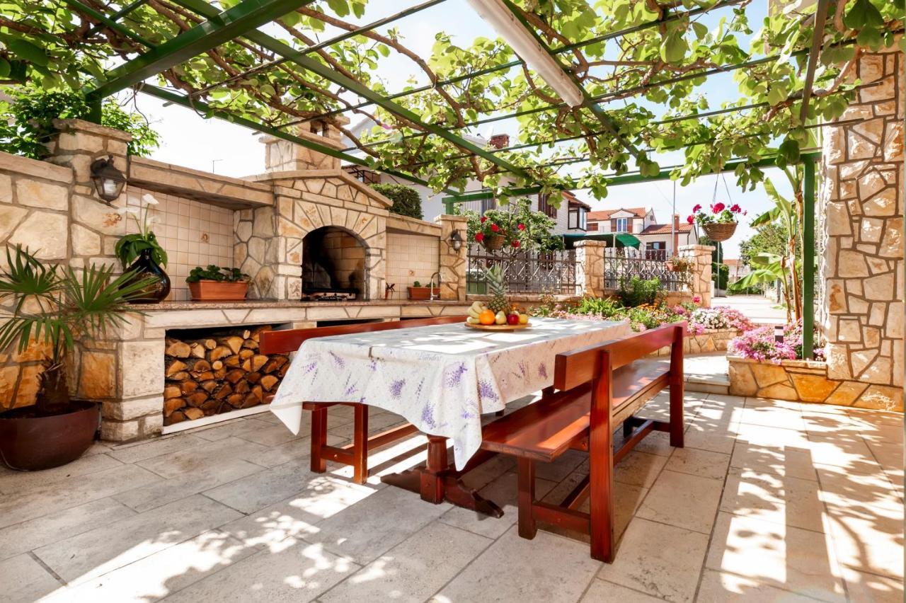Apartments Villa Istria Rovinj Exterior photo